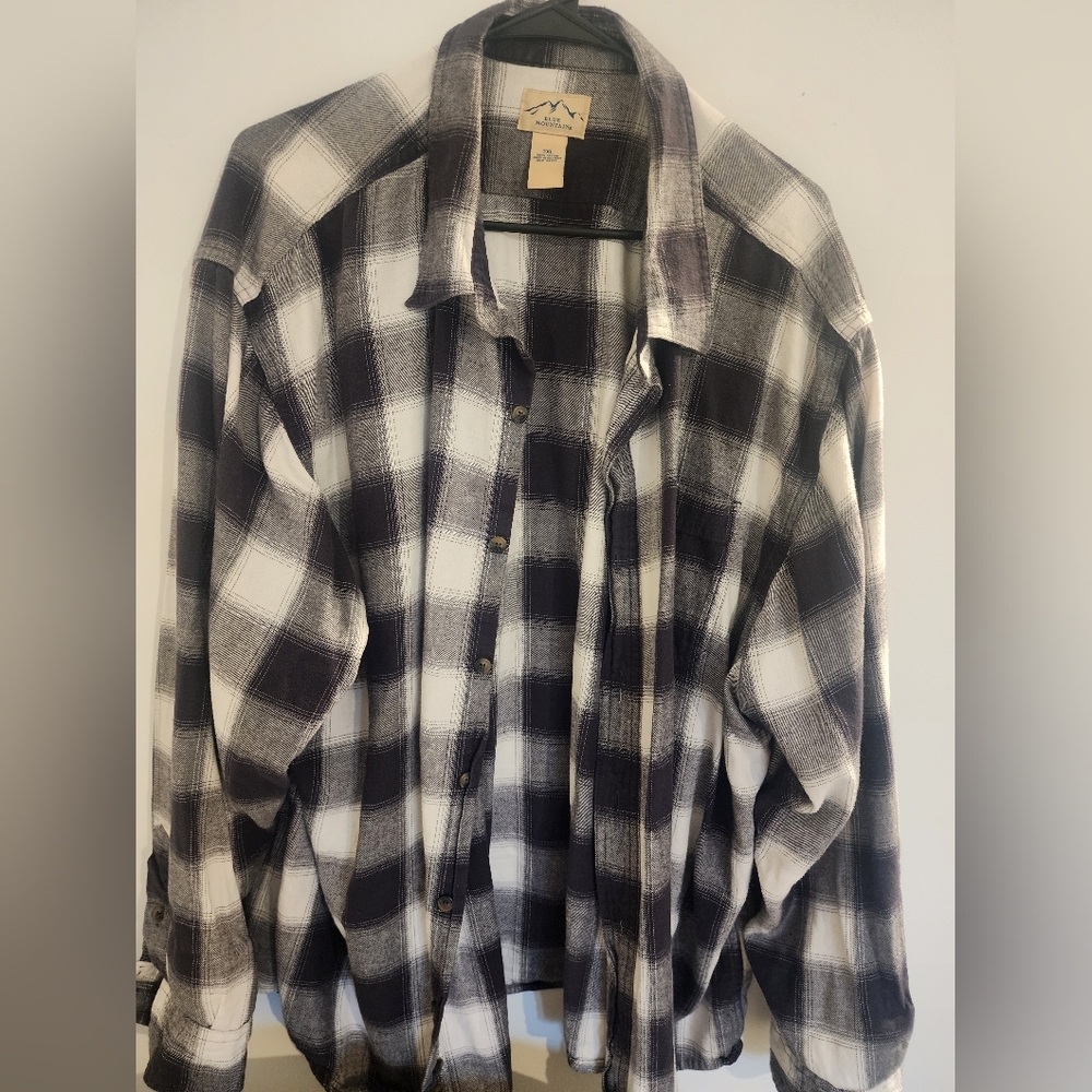 Blue Mountain Mens Button Up